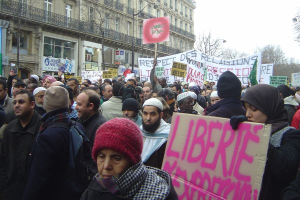 Paris manifestation de musulmans anti Charlie Hebdo